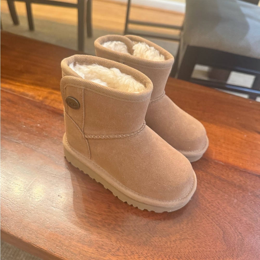 Uggs - Kids Jona Boots